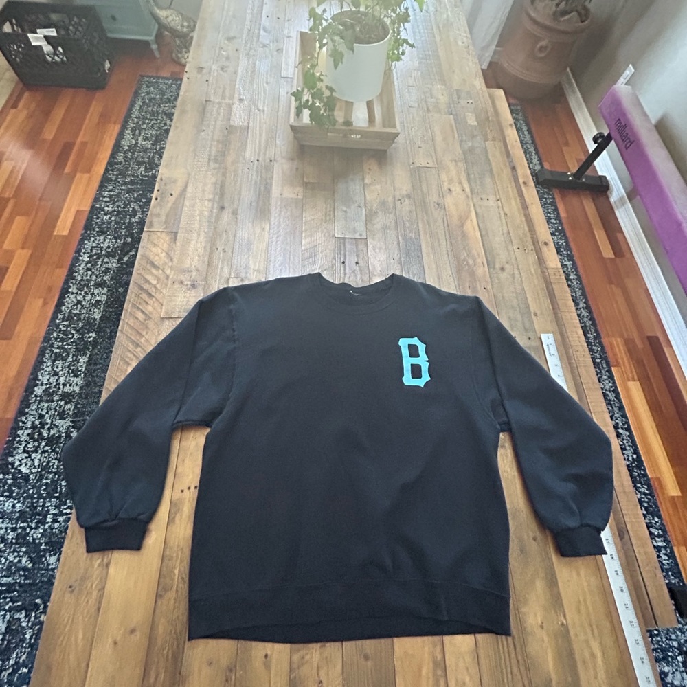 Pre-owned Black Scale Crewneck in Aqua / Black. Men’s large.